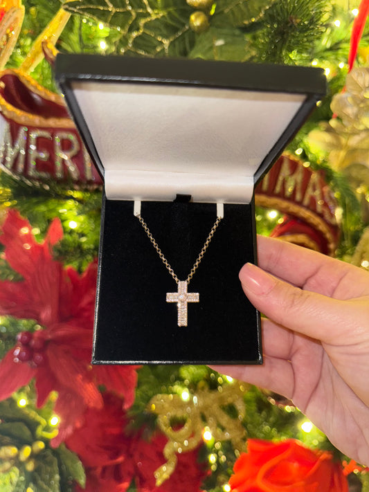 925 Sterling silver small cross on 18inch chain